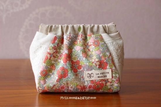 プレゼント付き ばね口ポーチ リバティ柄flower Tops フラワー トップス 帆布 パステル系 はぁとばたけ