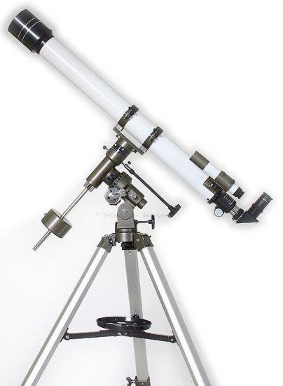 Refractor 70/900mm on mount EQ3-1 & tripod for beginners age 7+