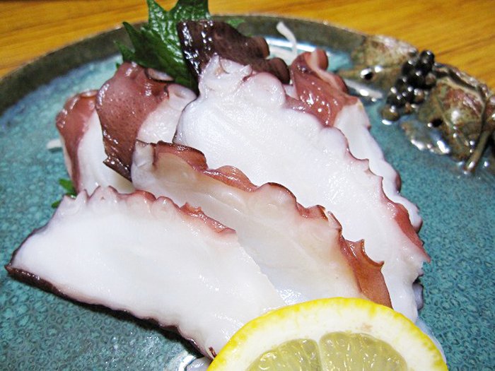 鹿児島県阿久根産天然たこ タコ 刺身 １００ｇ 濱崎魚類