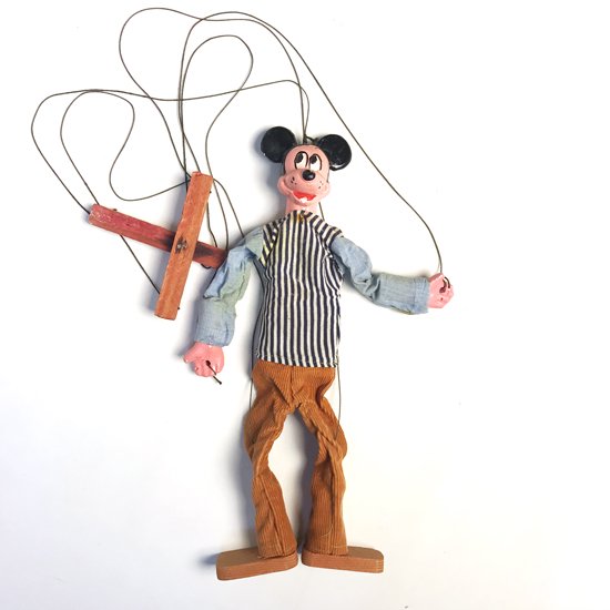  メキシコで作られたディズニーキャラクターがモチーフの古い操り人形 