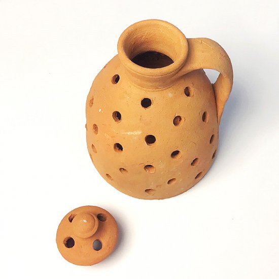 ヨーロッパの陶器 : 素焼きのベース(穴あき/蓋つき)