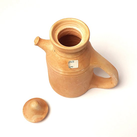 ヨーロッパの陶器 : 蓋付き素焼きのベース(小) 