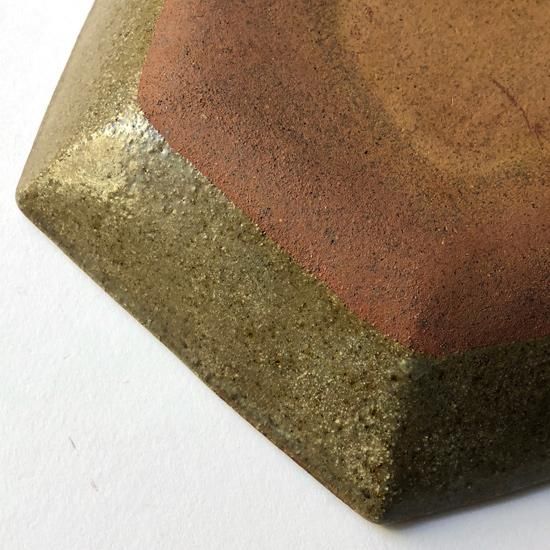 Vintage Japanese Folk Art: 鐡釉六角皿 / 舩木研兒 - Swimsuit