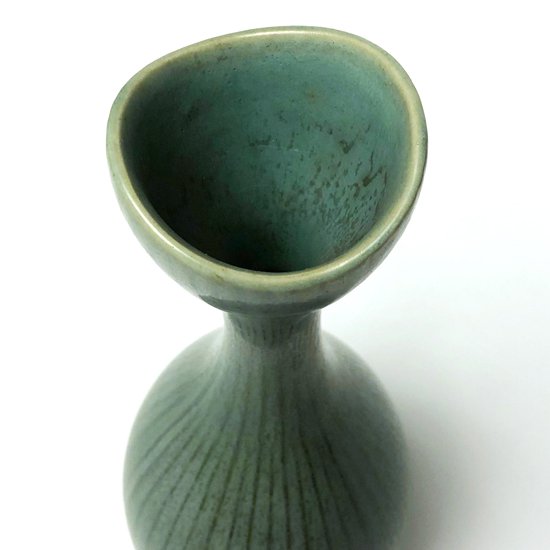 Vintage Pottery: AUV Vase / Gunnar Nylund