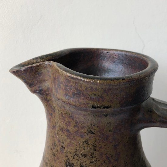 島根県布志名の陶芸家 舩木研兒 によるとても大きな淡鐵釉掛分手付壺