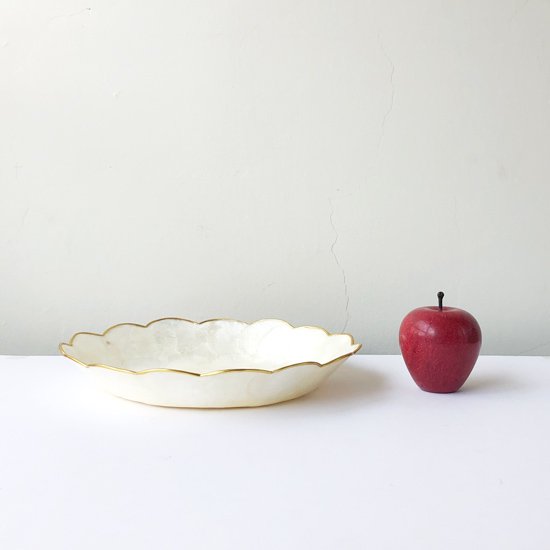 Vintage Folk Art: Shell Tray