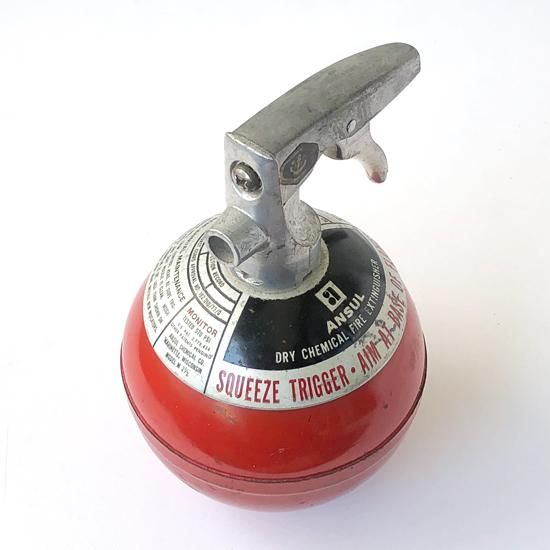 アメリカンヴィンテージ消火器　⭐︎USA⭐︎ 消防 消火器 ケース FIRE EXTINGUISHER アメリカ ヴィンテージ