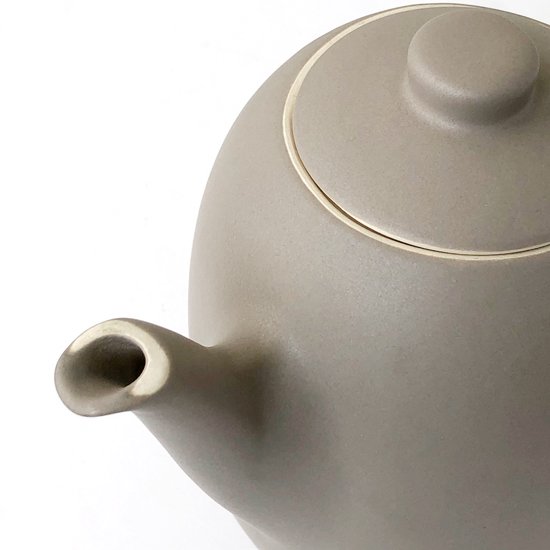 Vintage Ceramic: Coffee Pot / Heath Ceramic
