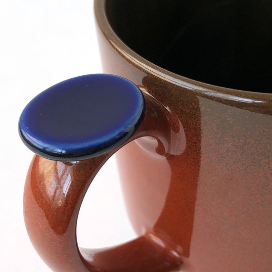  ポストモダンの影響がうかがえる、1980年代に作られていた日本製のマグカップ 