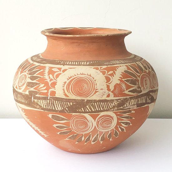  1970年代メキシコで作られた、大きな陶器のベース 