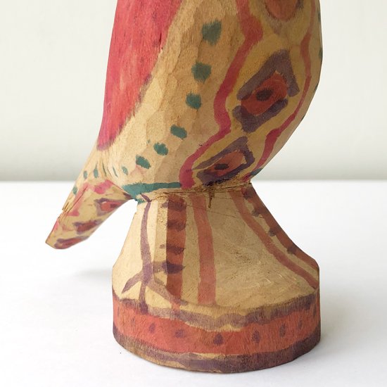 ワンカイヨの古い木彫りの鳥