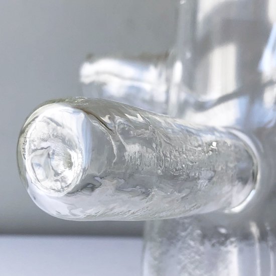  ドイツ出身のアーティスト Jochen Holz による耐熱ガラス製のティーポット 