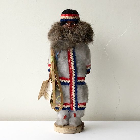  カナダの先住民族 イヌイット のフィギュア 