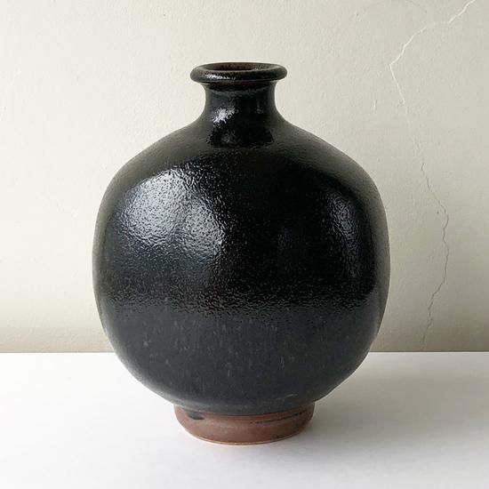 出西窯　壺 Vintage Japanese Folk Art: 黒釉扁壺 / 出西窯 - Swimsuit Department