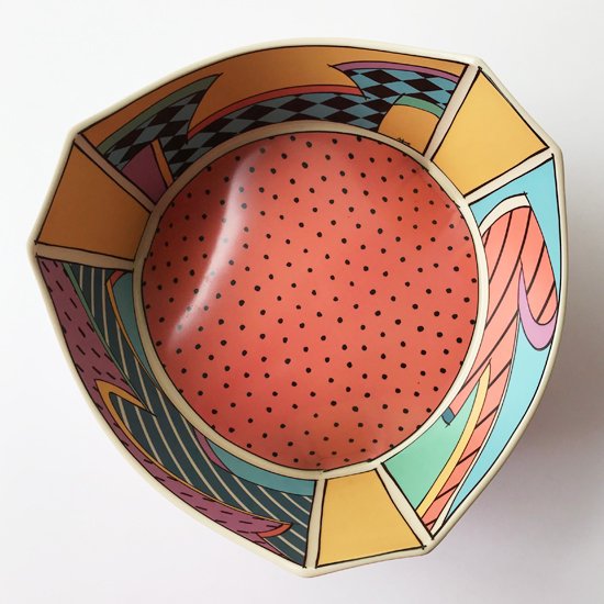  ドイツの陶磁器メーカー Rosenthal社 のためにデザイナー Dorothy Hafner がデザインした「Flash」シリーズのボウル