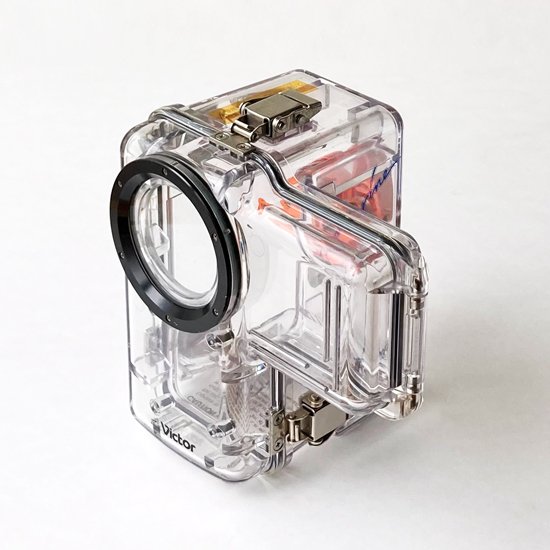  日本の音響メーカー Victor の防水カメラケース 