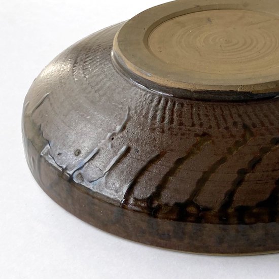  大分県日田市の陶工の集落 皿山 の民窯 小鹿田焼 の古い大鉢 