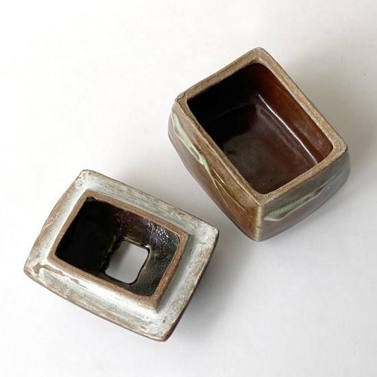 Vintage Japanese Folk Art: 辰砂釉灰落 / 森山窯 / 森山窯 - Swimsuit