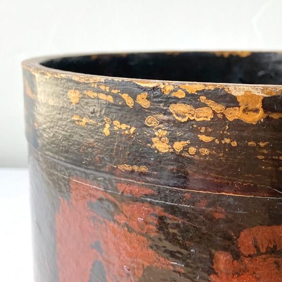 Vintage Japanese Folk Art: 漆桶