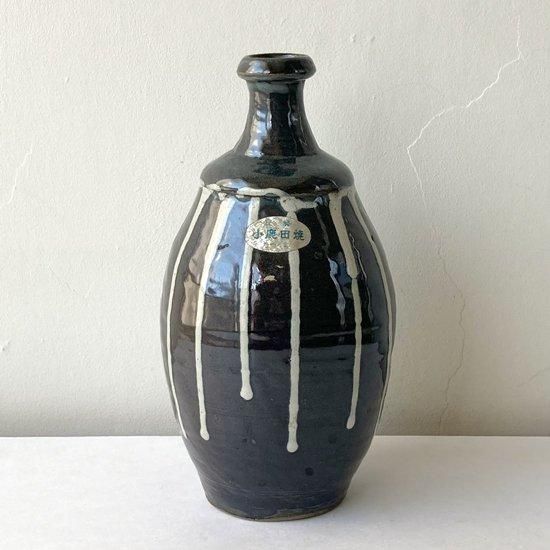Vintage Japanese Folk Art: 黒釉白流し茄子徳利 / 小鹿田焼
