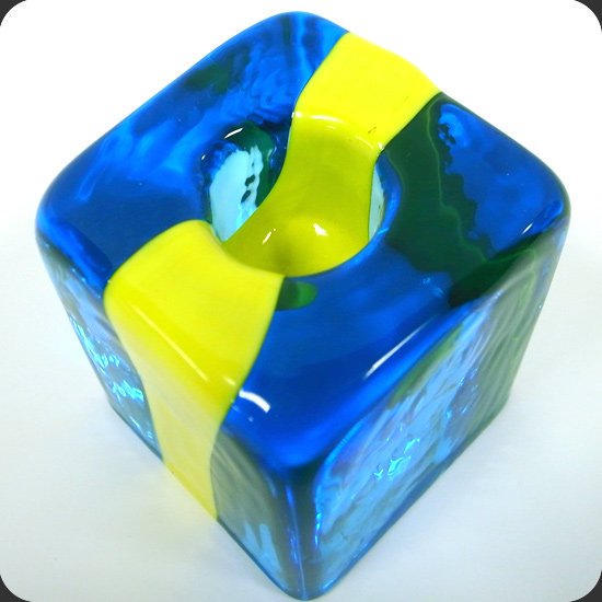 ヴィンテージ ガラス：Venini独特の発色のよいブルーとイエローが特徴的