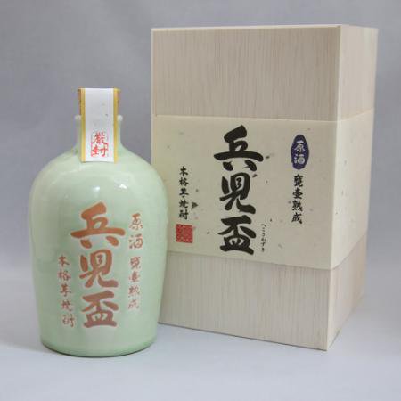 甕壺一年熟成/陶器/木箱入り】 兵児盃 720 ml 【36～38度】【出水酒造