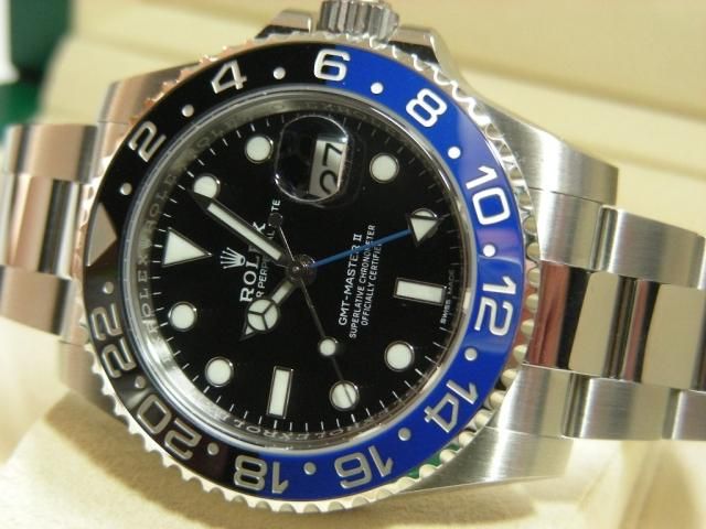 ロレックス GMTマスターII 青黒セラクロムベゼル 正規品 未使用