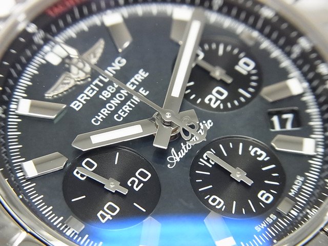 ブライトリング クロノマット44・MOP文字盤 日本限定400本 - 腕時計 ...