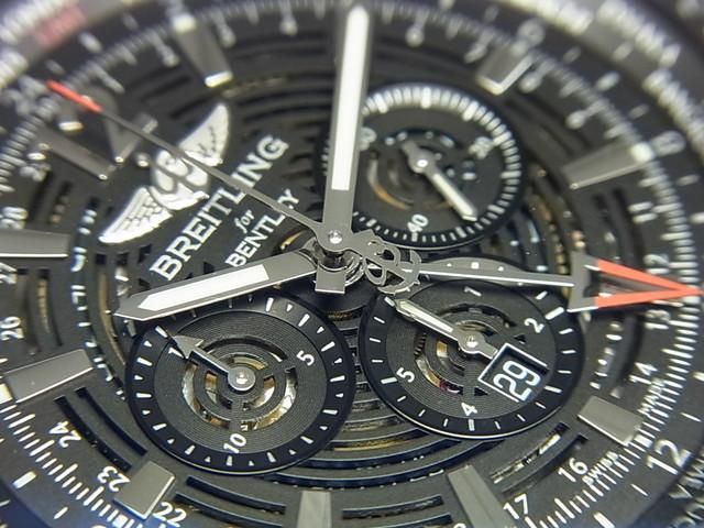 ブライトリング ベントレー・GMT ミッドナイトカーボン 世界1000