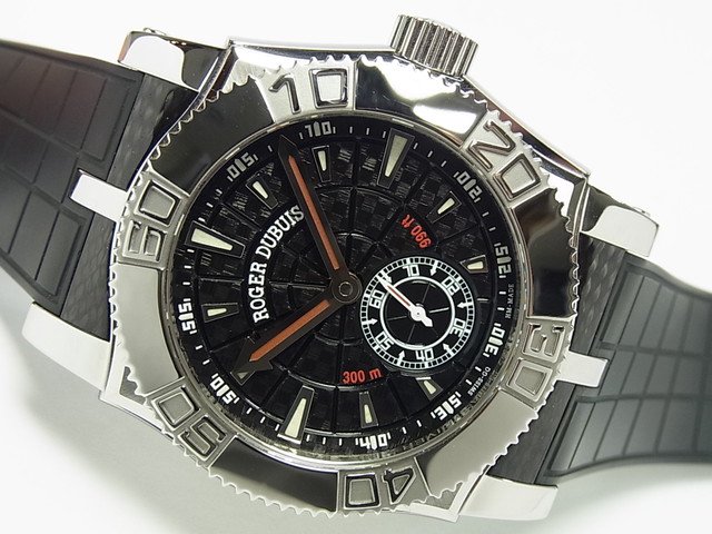 ロジェ・デュブイ イージーダイバー・43MM 黒 SE43 正規品 - 腕時計 ...