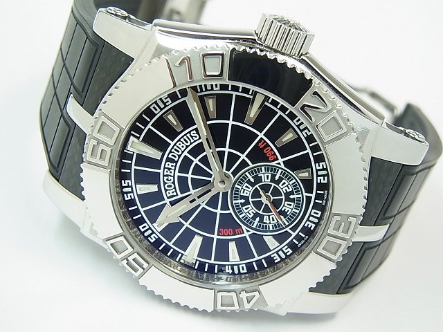 ロジェ・デュブイ イージーダイバー43MM ブラック スパイダー - 腕時計 