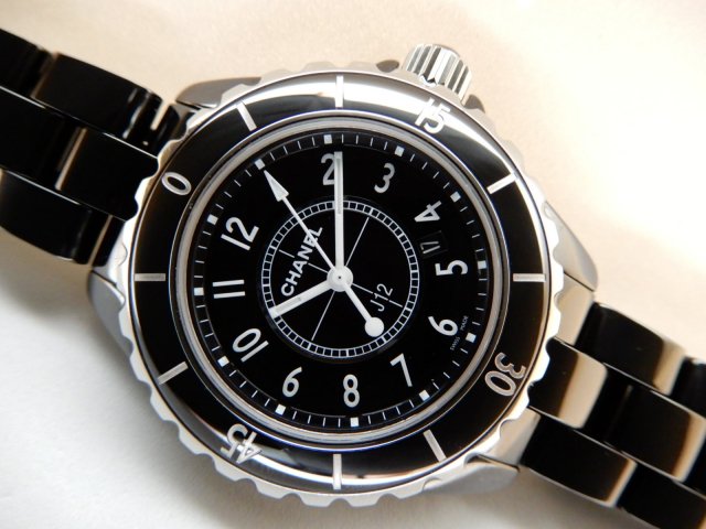 シャネル J12 ブラックセラミック ３３ｍｍ H0682 - 腕時計専門店THE ...