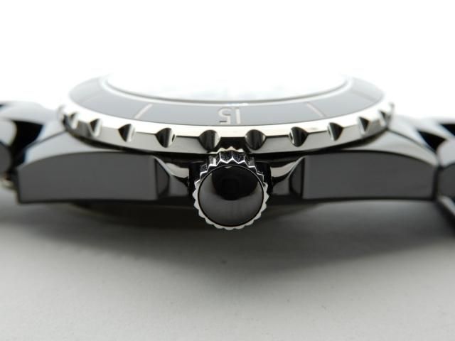 シャネル J12 ブラックセラミック 38mm H0685 - 腕時計専門店THE