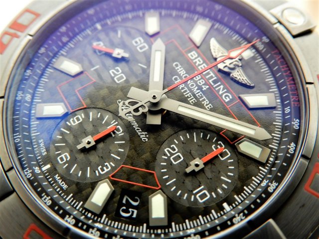 ブライトリング クロノマット ブラックカーボン 41MM 日本限定300本 - 腕時計専門店THE-TICKEN(ティッケン) オンラインショップ
