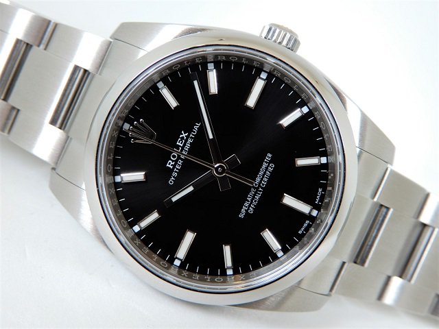 ロレックス オイスターパーペチュアル 34MM ブラック 114200 未使用品 - 腕時計専門店THE-TICKEN(ティッケン) オンラインショップ