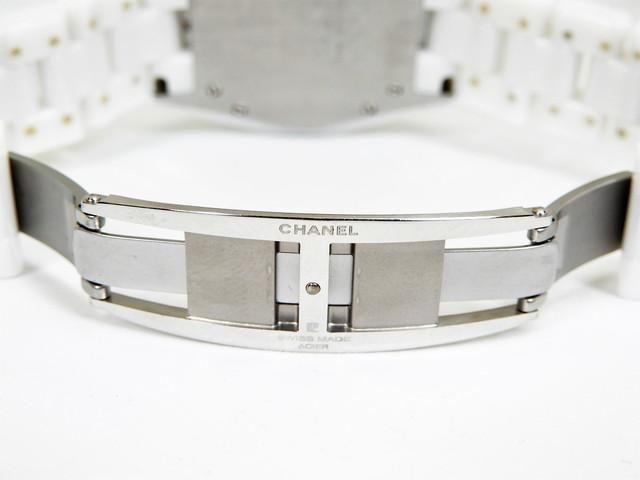 シャネル J12 ホワイトセラミック 38MM ベゼルダイヤ H0969