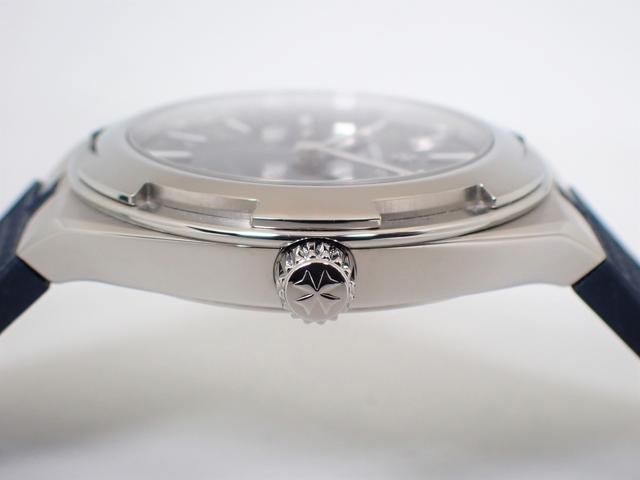 VACHERON CONSTANTIN 】 オーヴァーシーズ 革ベルトを愉しむ