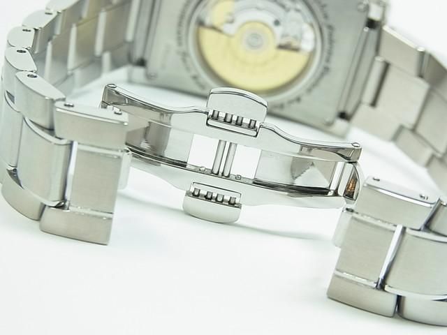 フレデリック・コンスタント クラシック カレ ハートビート フレデリック・コンスタント クラシック カレ ハートビート