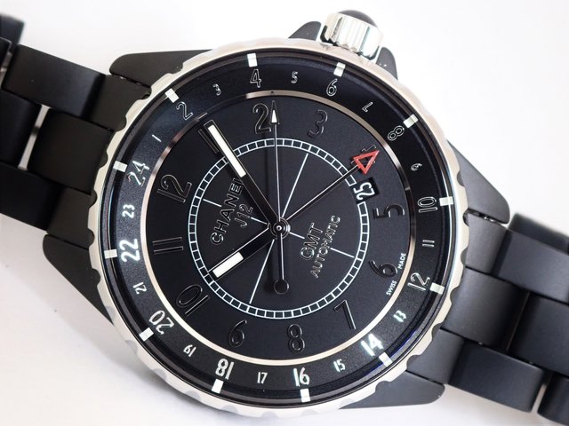 シャネル J12 GMT マットブラックセラミック 正規品 - 腕時計専門店THE ...