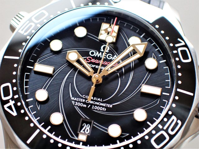 OMEGA】スペシャルなシーマスターが登場！オメガ、007エディションを発表 | warp