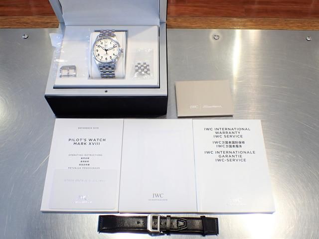 IWC パイロットウォッチ マーク18 白 IW327002 ブレス付き