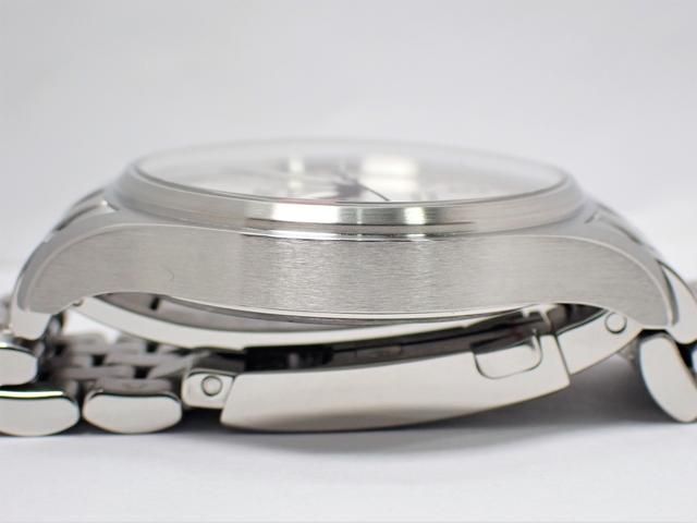 IWC パイロットウォッチ マーク18 白 IW327002 ブレス付き IWC パイロットウォッチ マーク18 白 IW327002 ブレス付き