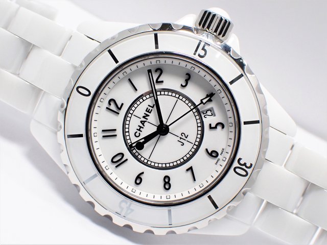 シャネル J12 レディース ホワイトセラミック 33MM クォーツ H0968 - 腕時計専門店THE-TICKEN(ティッケン) オンラインショップ
