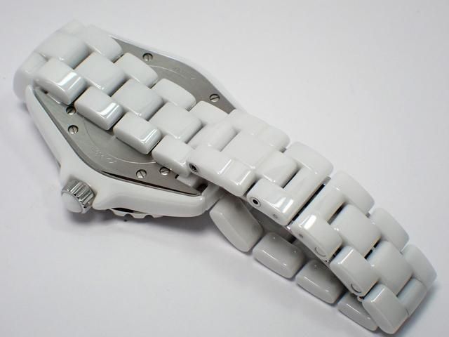 シャネル J12 レディース ホワイトセラミック 33MM クォーツ