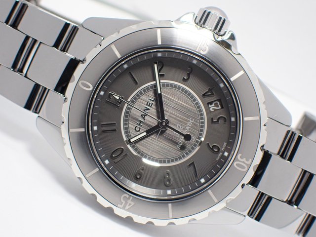 シャネル J12 クロマティック 38MM H2979 正規品 - 腕時計専門店THE