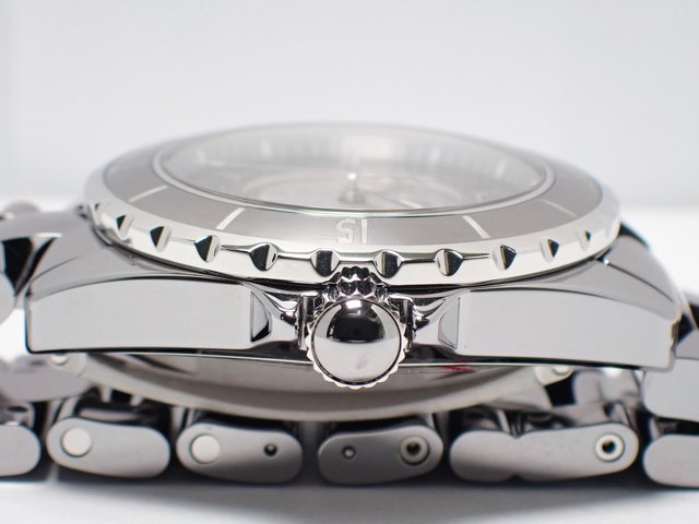 シャネル J12 クロマティック 38MM H2979 正規品 - 腕時計専門店THE