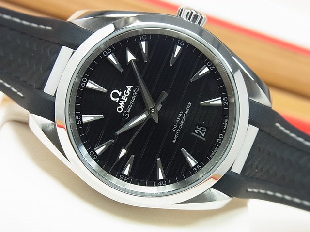 オメガ シーマスター アクアテラ 220.13.41.21.01.001 OMEGA 腕時計 黒文字盤