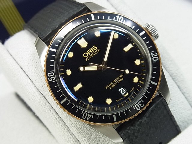 オリス ダイバーズ 65 ブラック文字盤 40MMサイズ ラバー仕様 - 腕時計