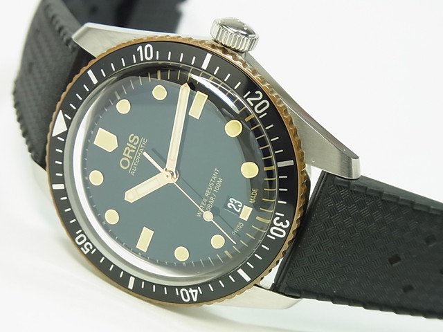 オリス ダイバーズ 65 ブラック文字盤 40MMサイズ ラバー仕様 - 腕時計 