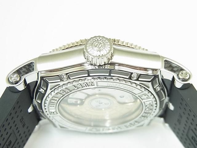 ロジェ・デュブイ イージーダイバー 40MM ブラック 18KWGベゼル